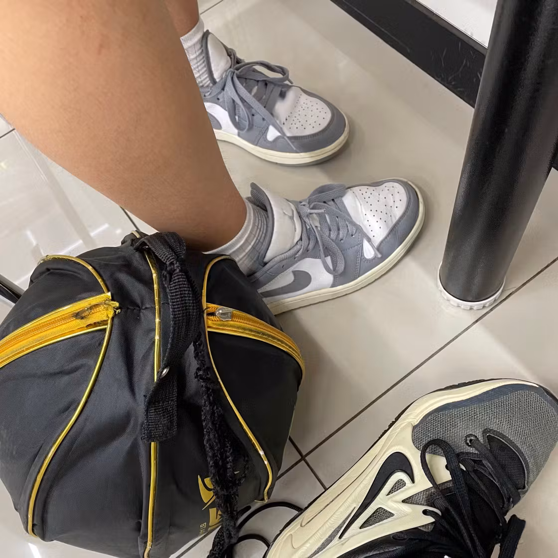 Air Jordan 1 Low 'Vintage Grey' 553558-053 Air Jordan 1 Low 'Vintage Grey' 553558-053